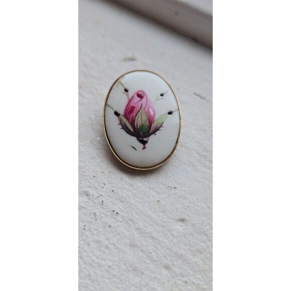Vintage Hand Painted Ceramic Rose Bud  Oval Gold tone Pin Pendant Brooch - Picture 4 of 8